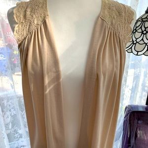 Planet Gold Woman’s Sleeveless Cardigan